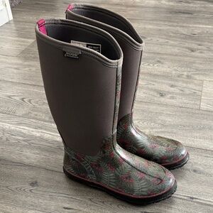 Bogs Women's Tall Floral Rain Boots - Gray with Pink Accents